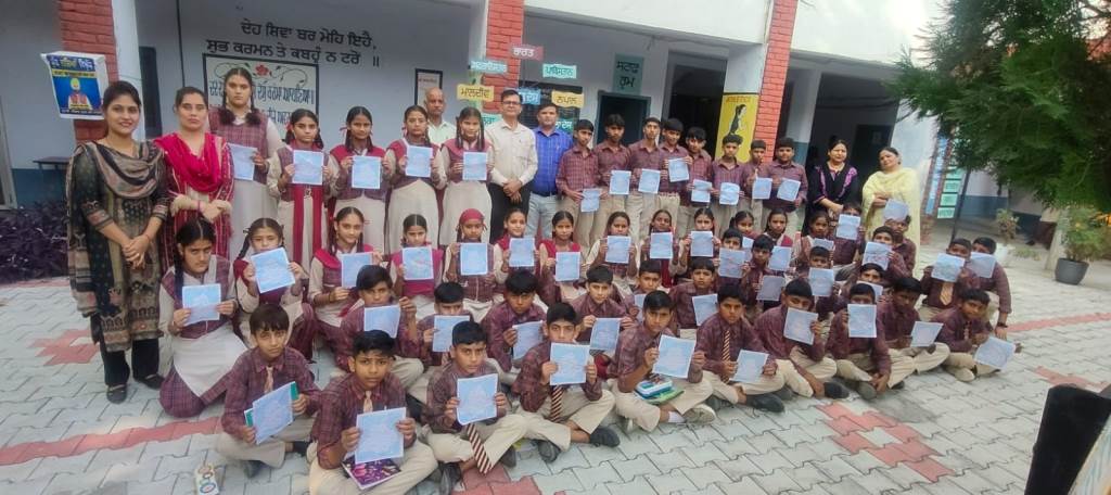 Bagless Day was a hit at Government Senior Secondary School Dholbaha SST activities made learning fun